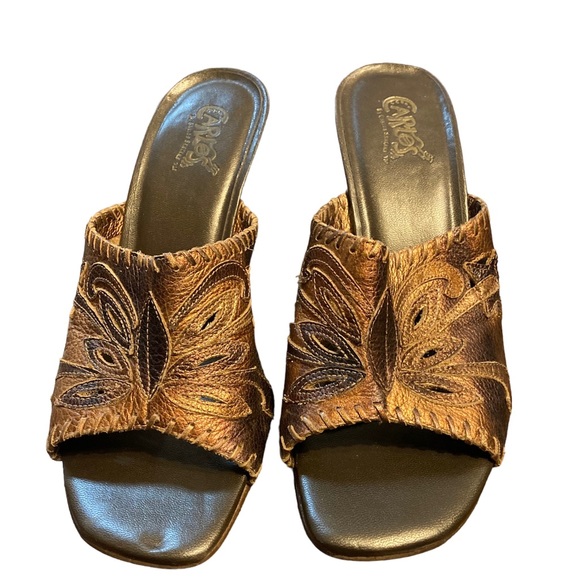 Carlos Santana Shoes - Carlos Santana Stacked Heel Slides Leather Heritage Butterfly Sz 8.5